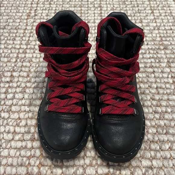 Sorel Black and Red Lace Up Boots - Picture 1 of 8
